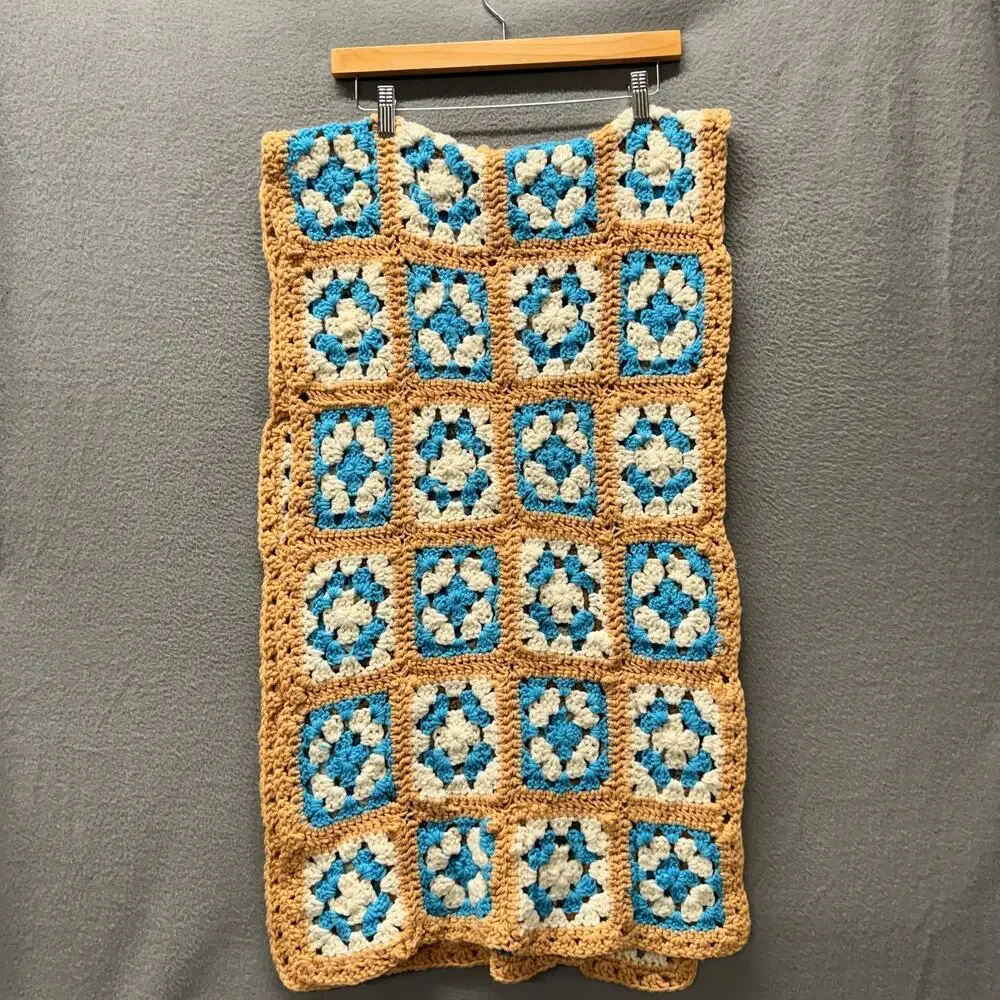 Granny Square Blanket Runner Handmade Classic Retro Look Afghan NWOT STYLE #3560
